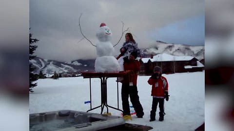 Snowman and Gingerbread Destruction