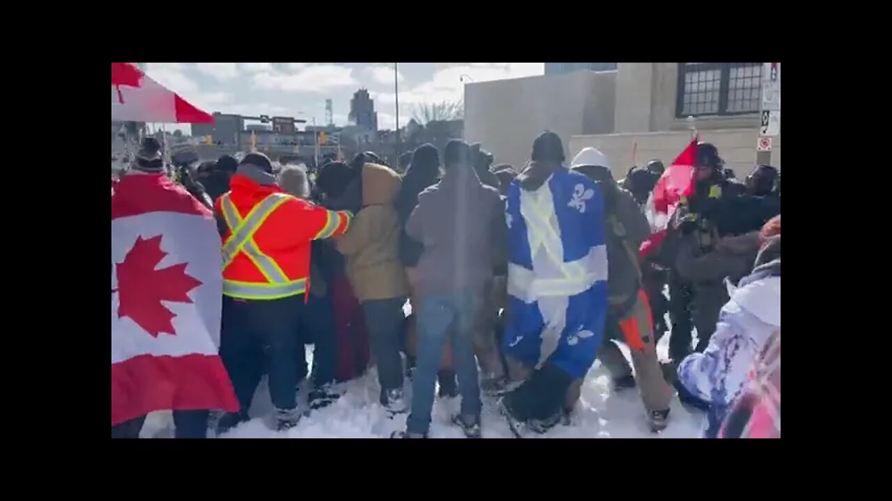 BREAKING: Canadian Police Are Now Arresting Truckers And Protesters In Downtown Ottawa