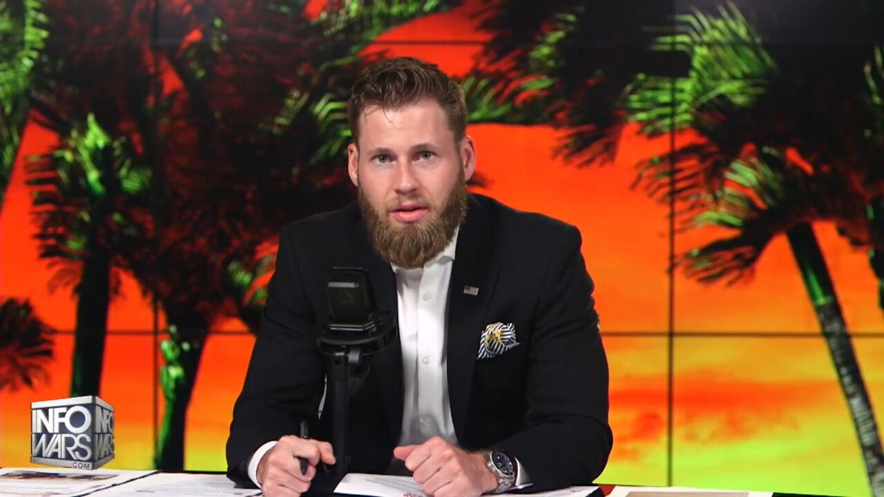 WAR ROOM (Full Show) Wednesday - 5/11/22