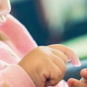 Toddlers Who Use Touchscreens Sleep Less