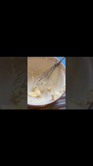 "This little light of mine" ' Home in my kitchen on Xmas day 2022 - A Musical Interlude