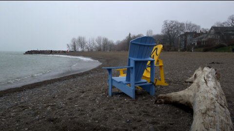 Fogy Beach at Lake Ontario, Samsung S10 with Open Camera App Video