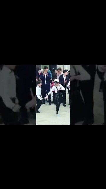 МАЛЕНЬКИЙ ЧЕЧЕНЕЦ ЧЕТКО ТАНЦУЕТ ЛЕЗГИНКУ #shorts