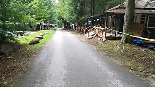 An AWESOME ABANDONED GHOST TOWN (Part 1) & Carolina Reaper Cheese Puffs. Elkmont, Tennessee.