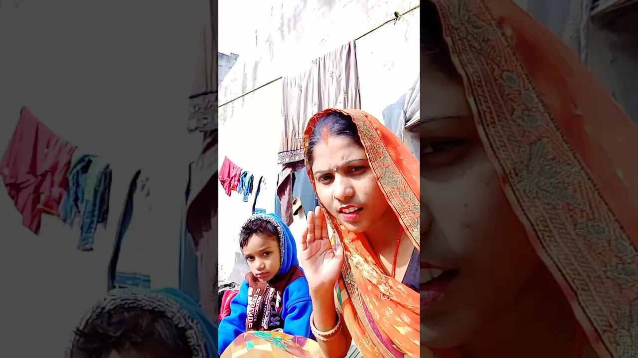 तोहर लाल रंग के घर आए जाए