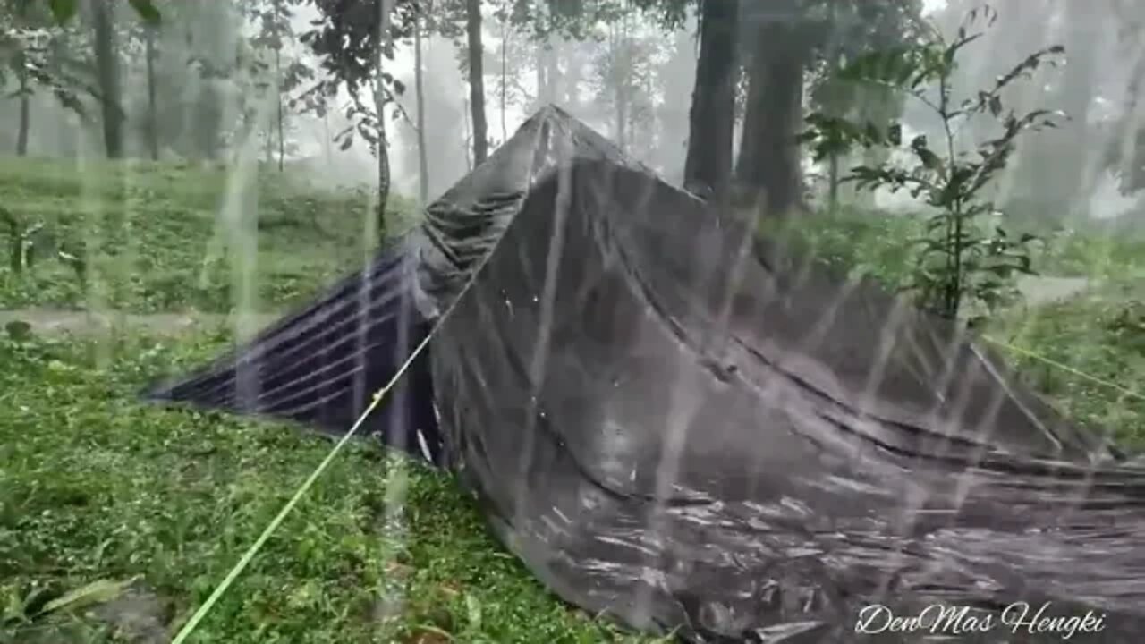 SOLO & CAMPING & HEAVY & RAIN & & NON STOP RAIN FLOOD BEHIND THE SHELTER ASMR