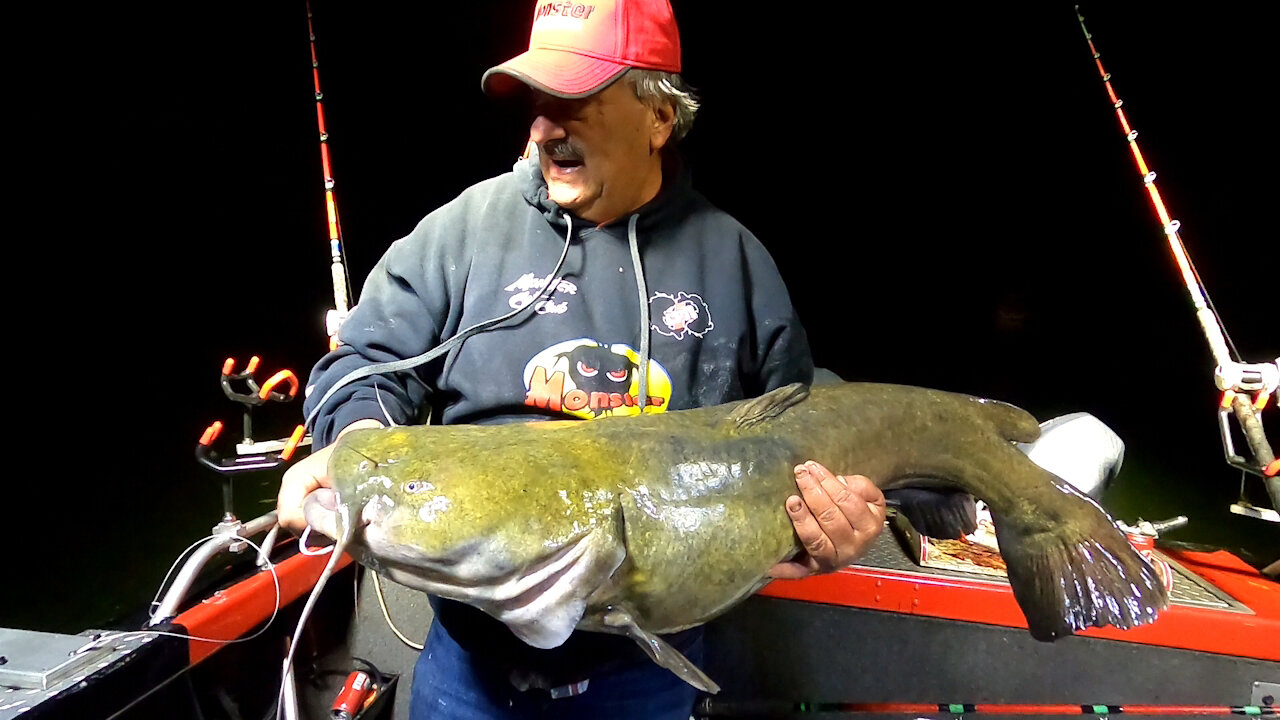 Catfishing on the Tennesse River