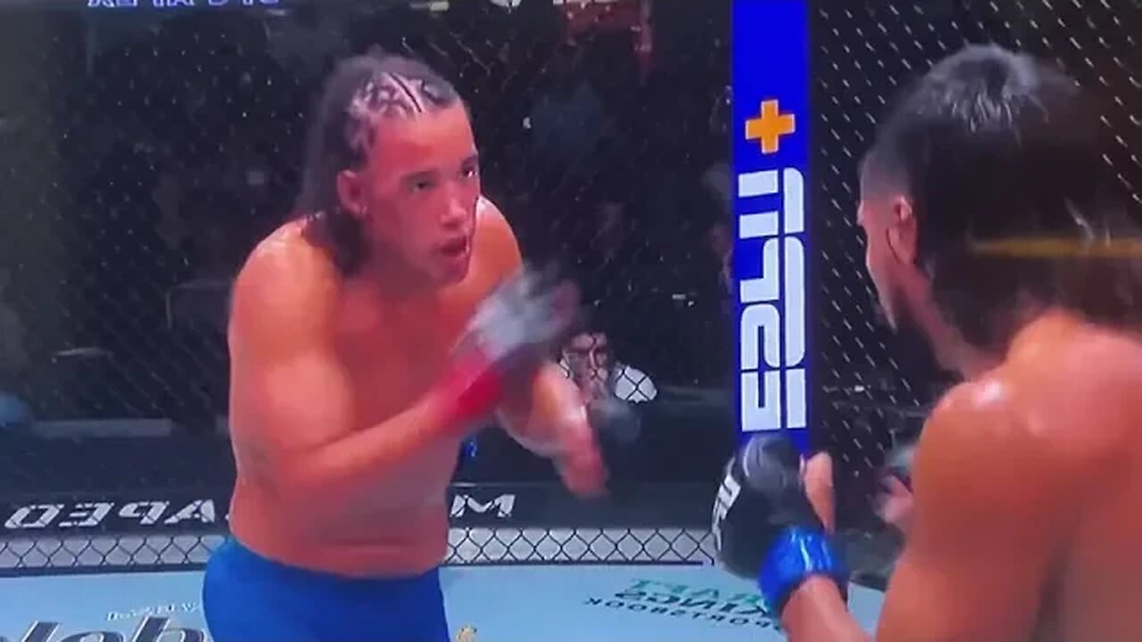 Din Thomas drops the best joke in UFC history