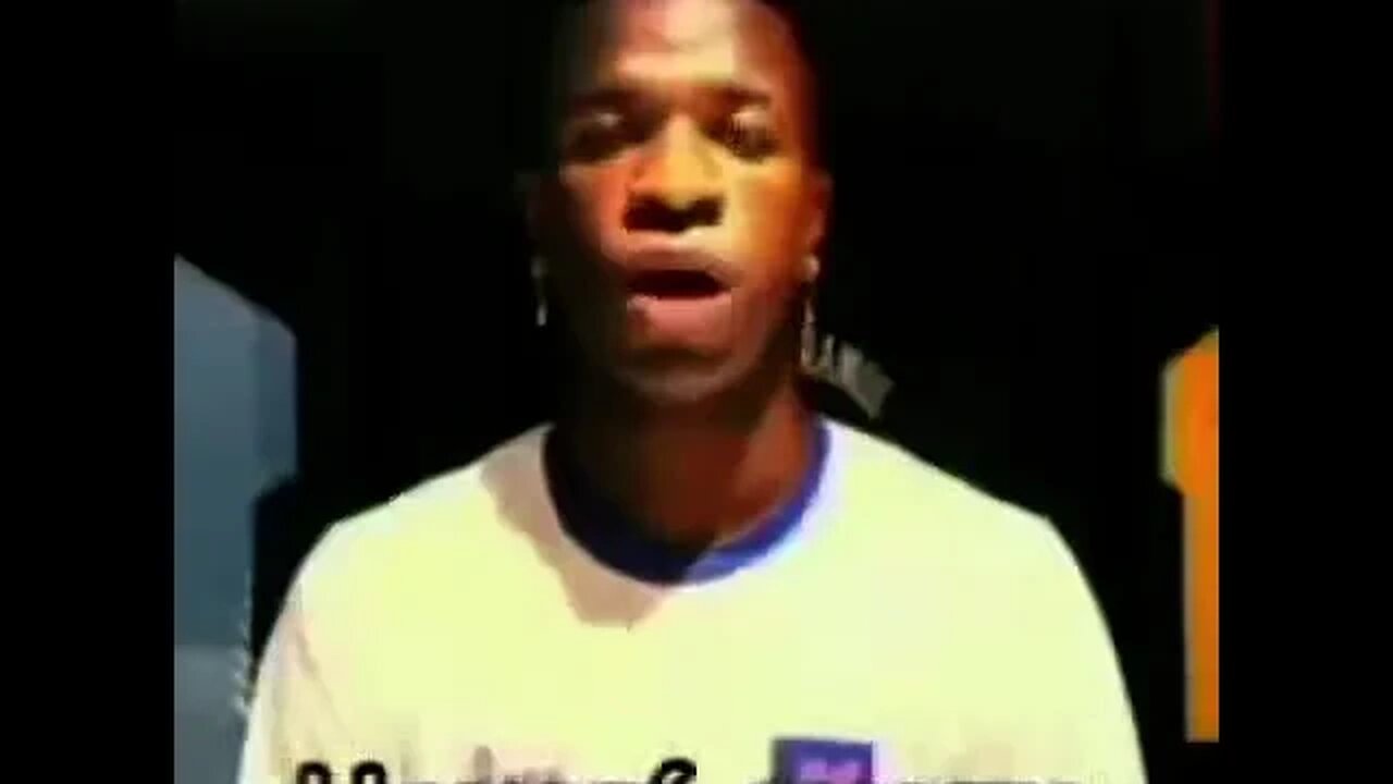 ENQUANTO A COR DA PELE FOR MAIS IMPORTANTE QUE O BRILHO DO OLHOS HAVERÁ GUERRA