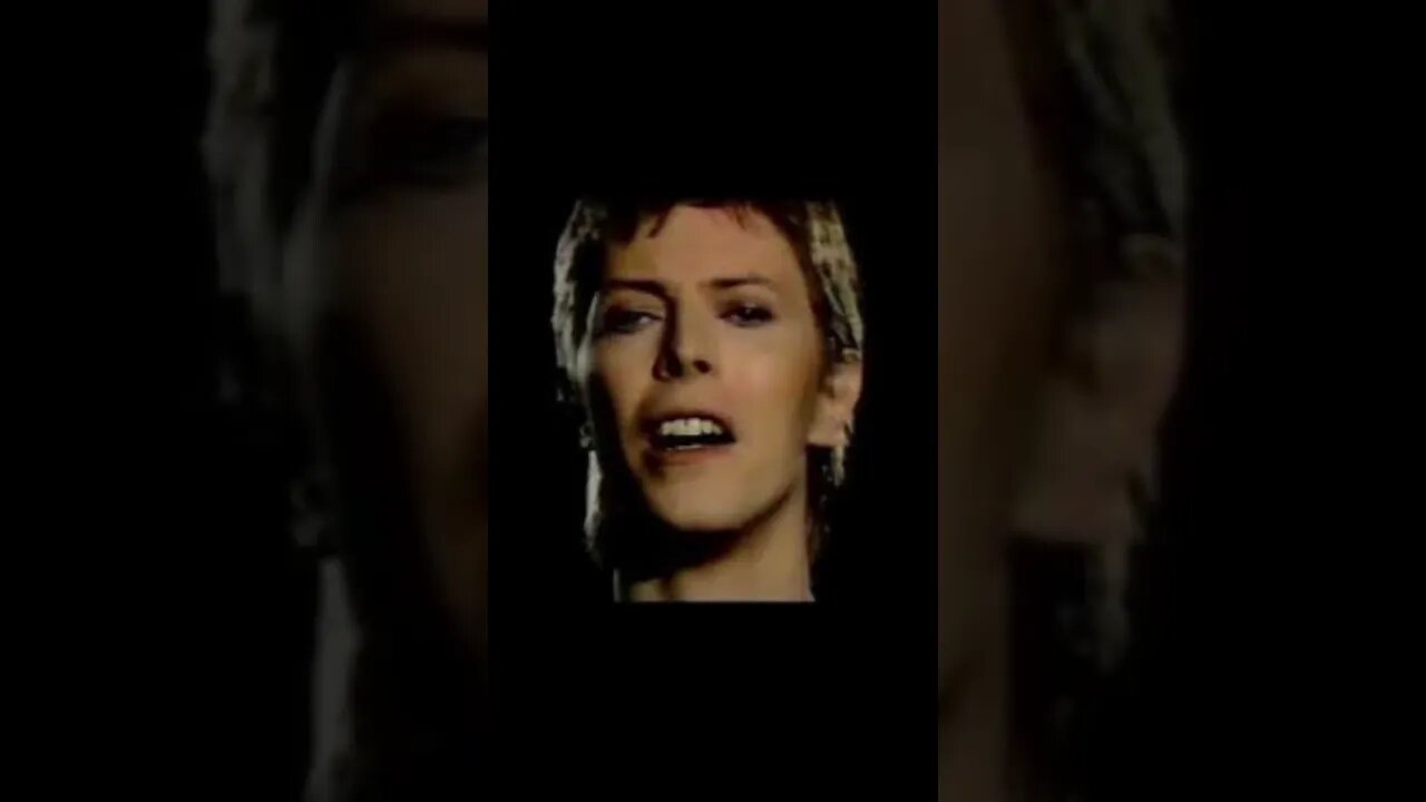 The Christmas Collaboration: David Bowie & Big Crosby | Sept 11, 1977 #shorts #davidbowie