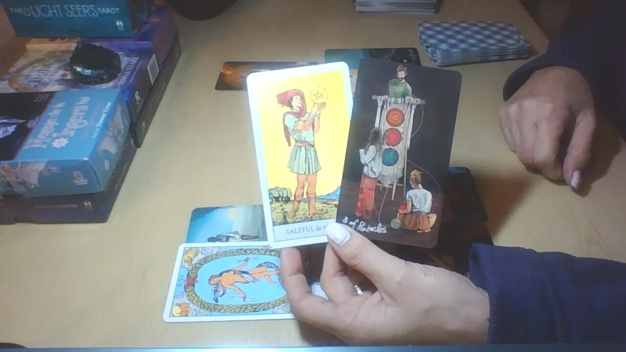 TAROT SAGETATOR - Mesajele lunii DECEMBRIE