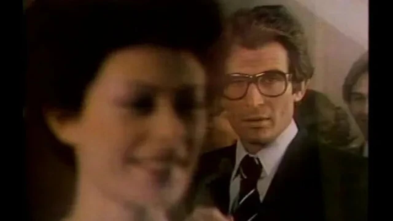 Hanes Pantyhose Commercial 1977