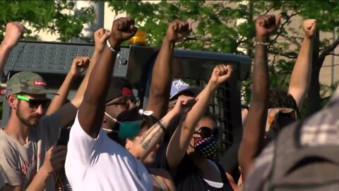 Crowds gather to celebrate Juneteenth