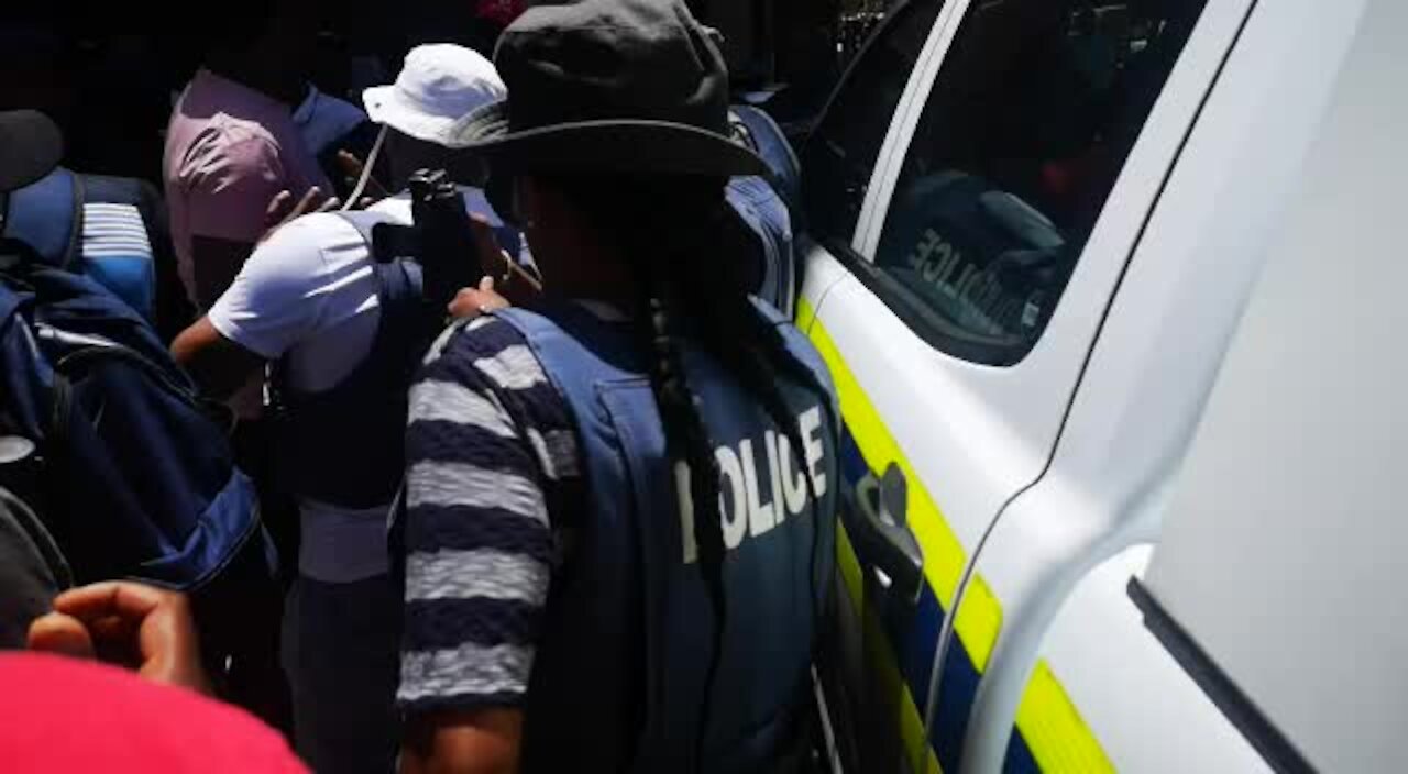 SOUTH AFRICA - Johannesburg - Security employees protest - Luthuli House (Videos) (TLz)