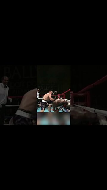 One of the wildest moments in boxing