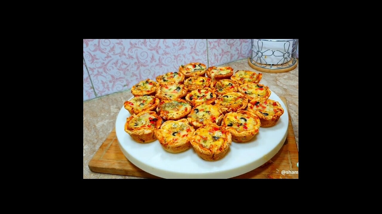 Cupcake mini pizza