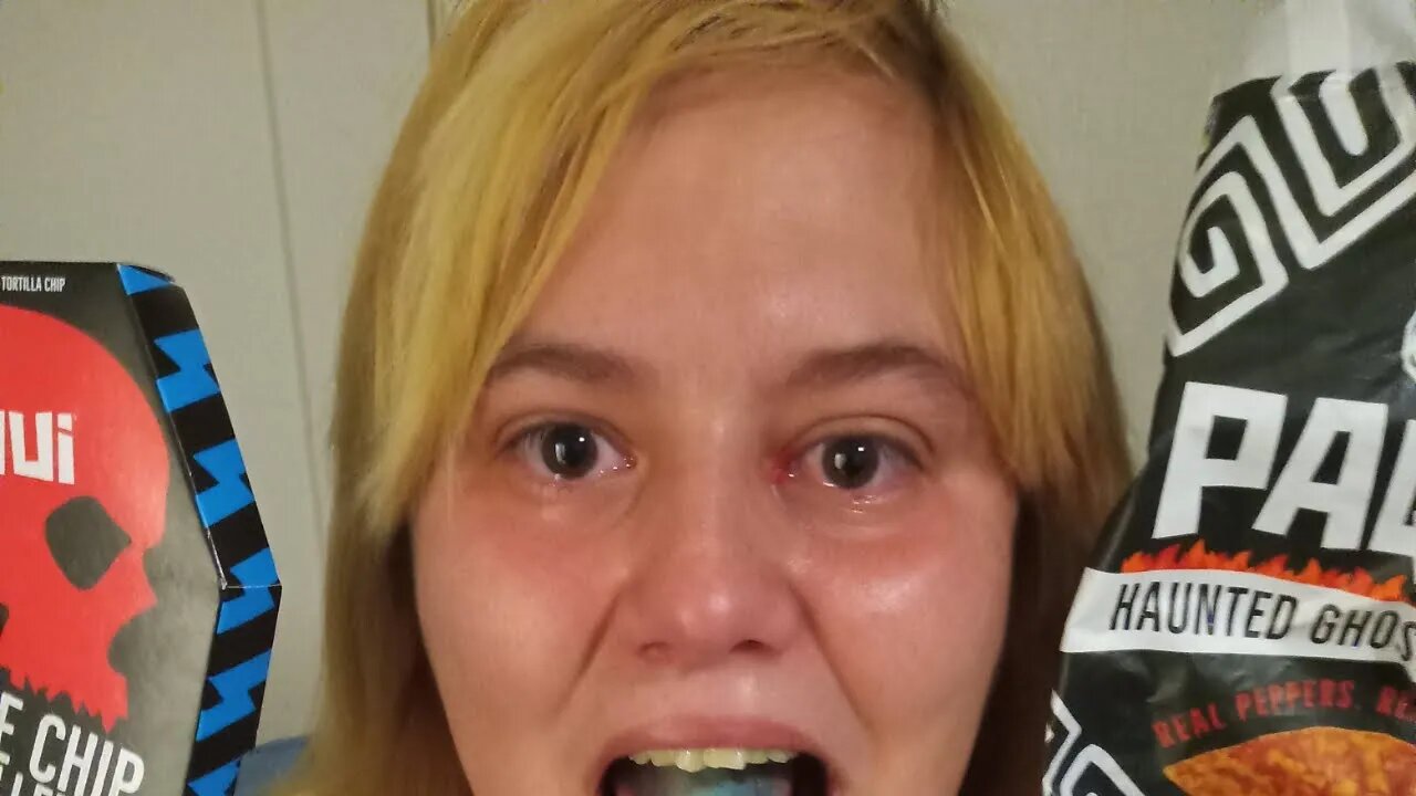 One chip challenge she cried #onechipchallenge #chips #chip #spicy #hot #heat #spicyfood #trending