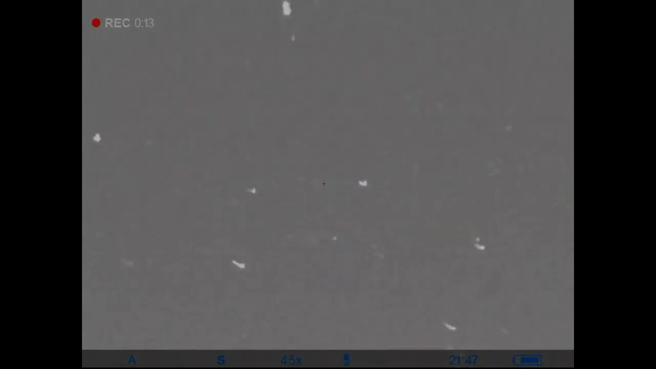 very fast UFO flyby slow object