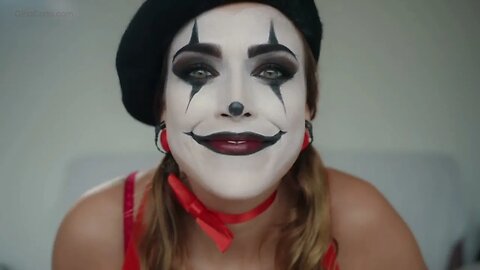 ASMR Gina Carla 🤹🏻‍♀️🎭 Mime Tries ASMR to put you asleep!