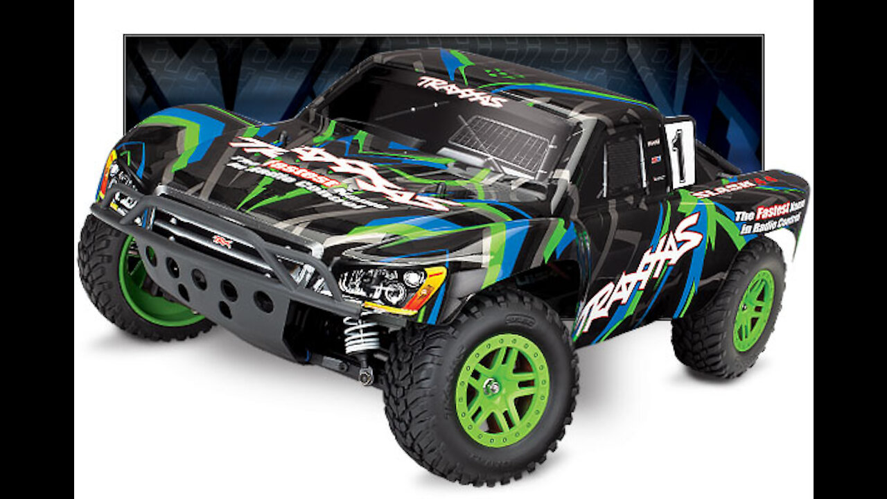 Traxxas Slash 4x4 vs Bandit video school assignment