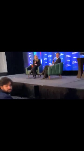 Author Interrupts Foreign Minister Joly's Speech, Challenging Canada's Involvement in Ukraine