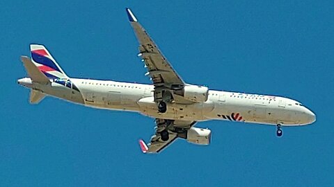 Airbus A321 PT-XPB coming from Natal to Fortaleza