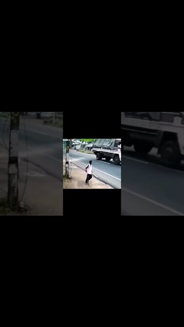 OMG that person's reaction time 😭#shorts