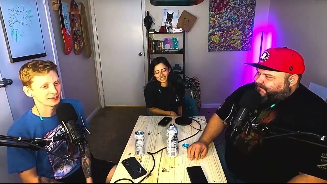 Lee Can't Eat His Food Correctly - Very Serious Podcast Clips