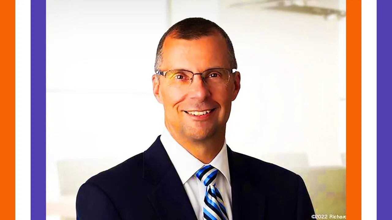 Executive Drops SUDDENLY 🟠⚪🟣 NPC Parents