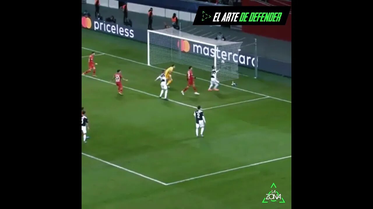The Art of Defense #football #futbol #defender