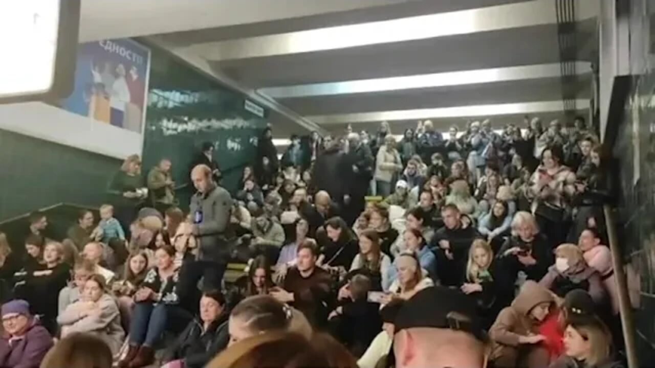 Video: Ukrainians sing songs in underground station during rocket attacks