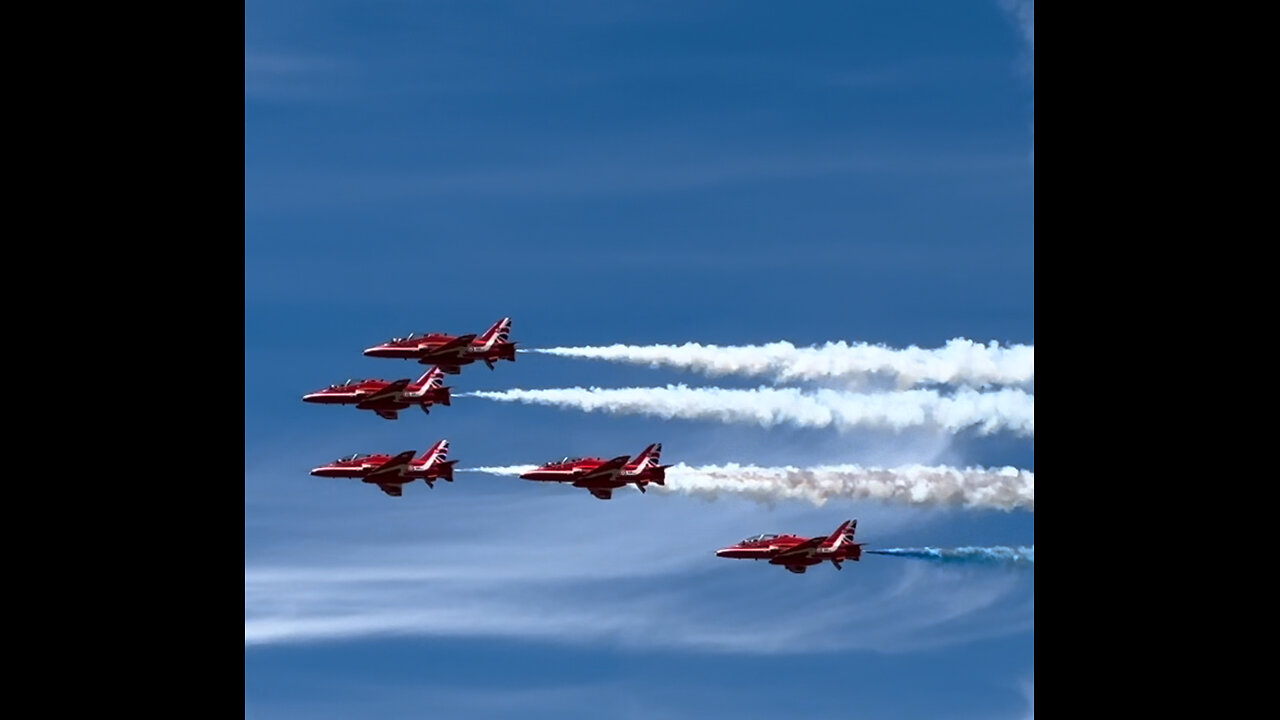 Red Arrows at Shuttleworth June 2024