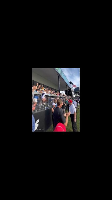 The Crowd chants TRUMP at LIV !!!