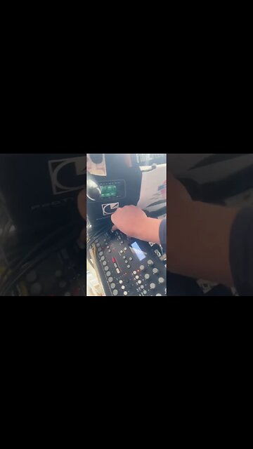 Essence Quest - 005 #techno #music #acid #uk #tekno