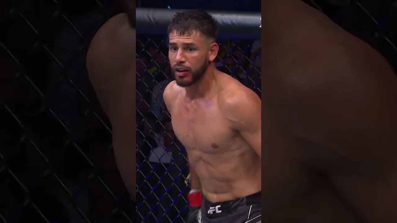 The SUBMISSION that would earn Yair Rodriguez a title!