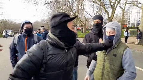 Mo Dean Gets In To A Fight #SpeakersCorner 6 March 2022