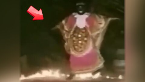 Look at me! I am flying! [Conspiracy]