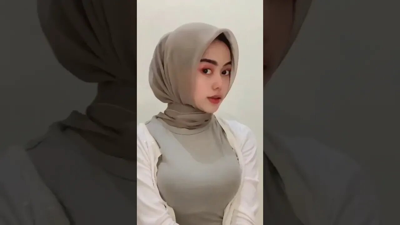 Wanita cantik • xojenny.eu.org #shorts #idamanmu #beautifulgirl #wanitacantik SC: Instagram Tiktok