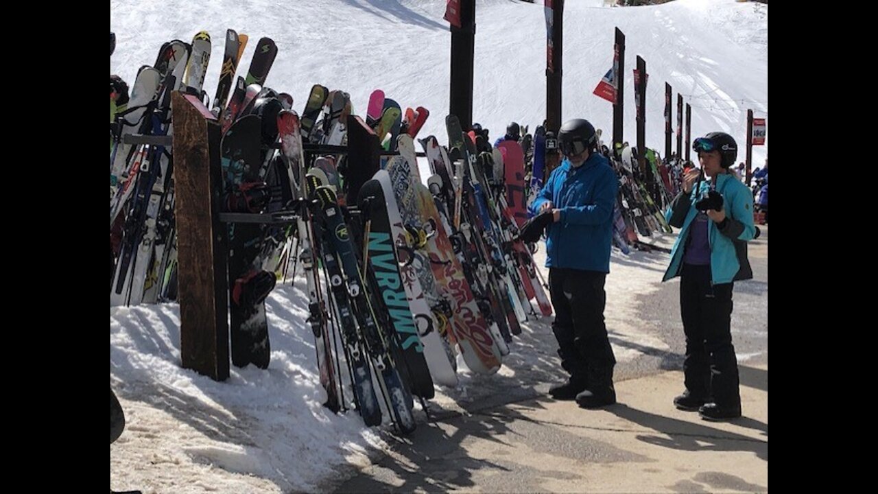 Centennial family staying in same condo complex where skier diagnosed with Coronavirus stayed