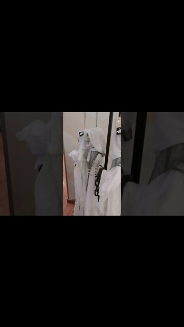 Halloween 🎃 - Muñecos gritan y mueven - 🏪Paris 📍 Mall Parque Arauco 🌎Santiago 📅 02.10.2021 - TecnoGx