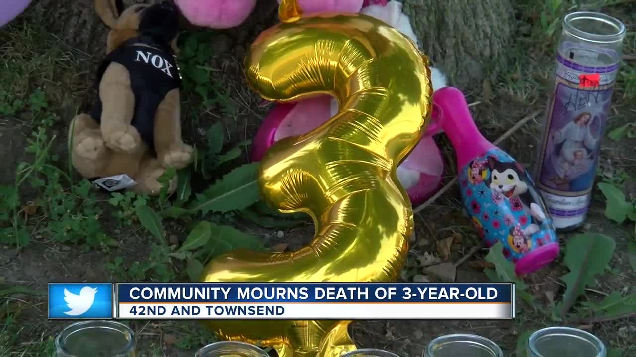 Strangers mourn 3-year-old killed in road rage shooting