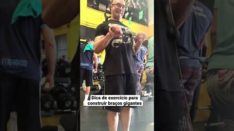 Dica de exercício para construir braços gigantes #shorts