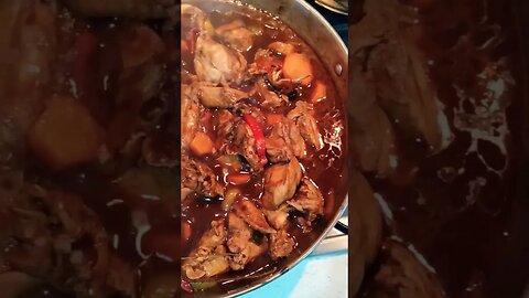 Brown Stew Chicken Jamaican Style 😋