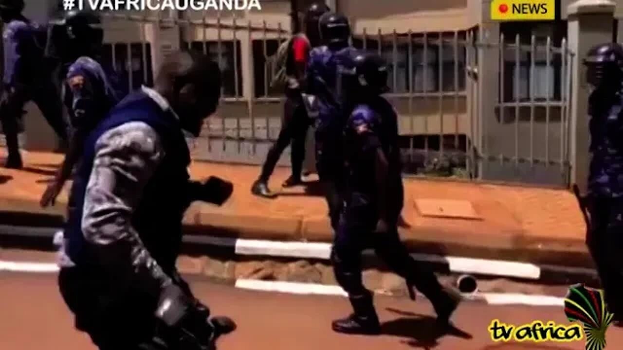 PAYING FOR MISCONDUCT: Police Constable suspended for pepper spraying journalists