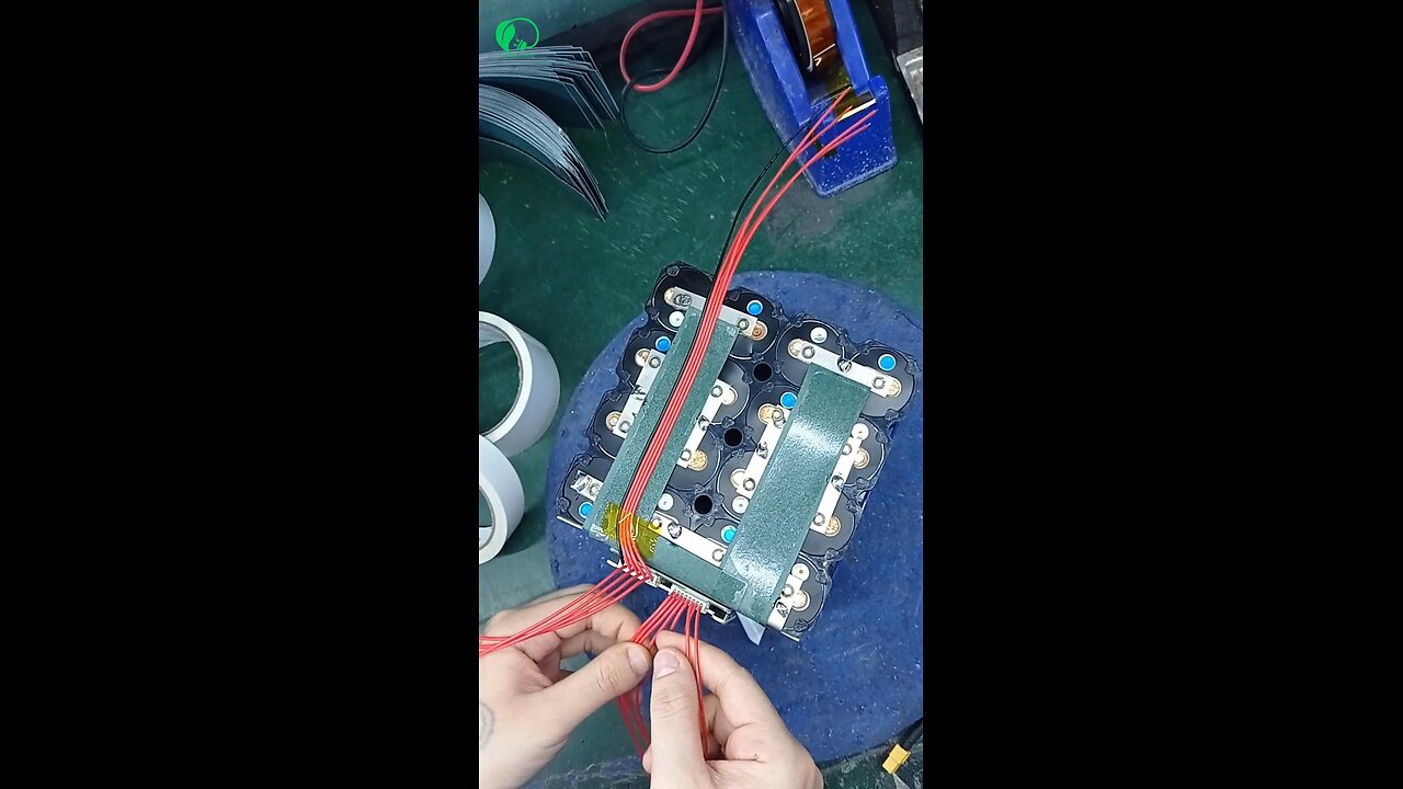 Battery Management: Discover Diverse Wire Layouts!