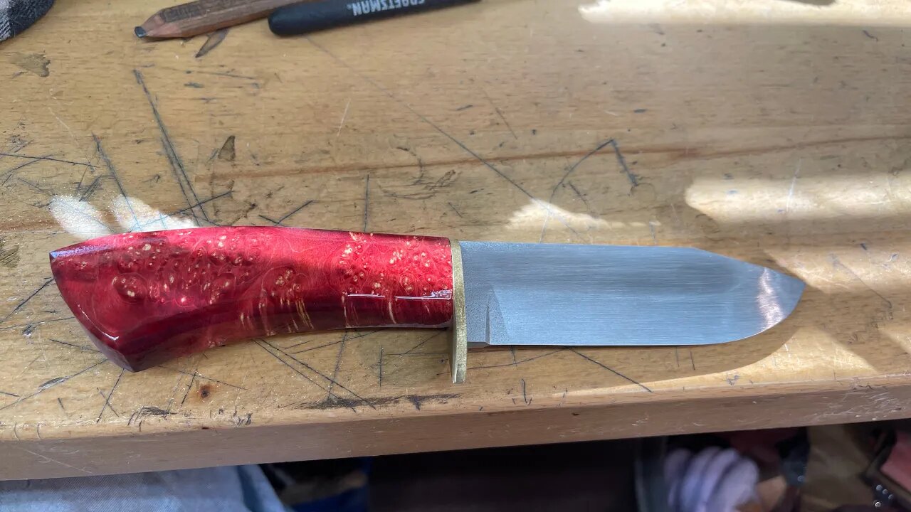 Make a knife, cats good life, mirror damage is rife.