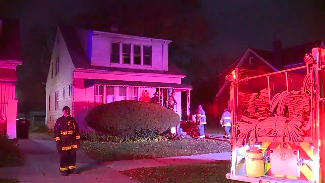 61-year-old man dies in house fire on Monica Street in Detroit