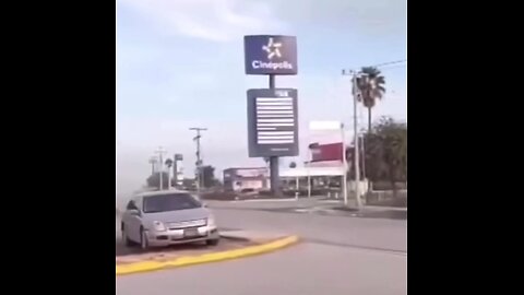 CARTEL SHOOTOUT WITH MEXICAN POLICE!! (CRAZY)