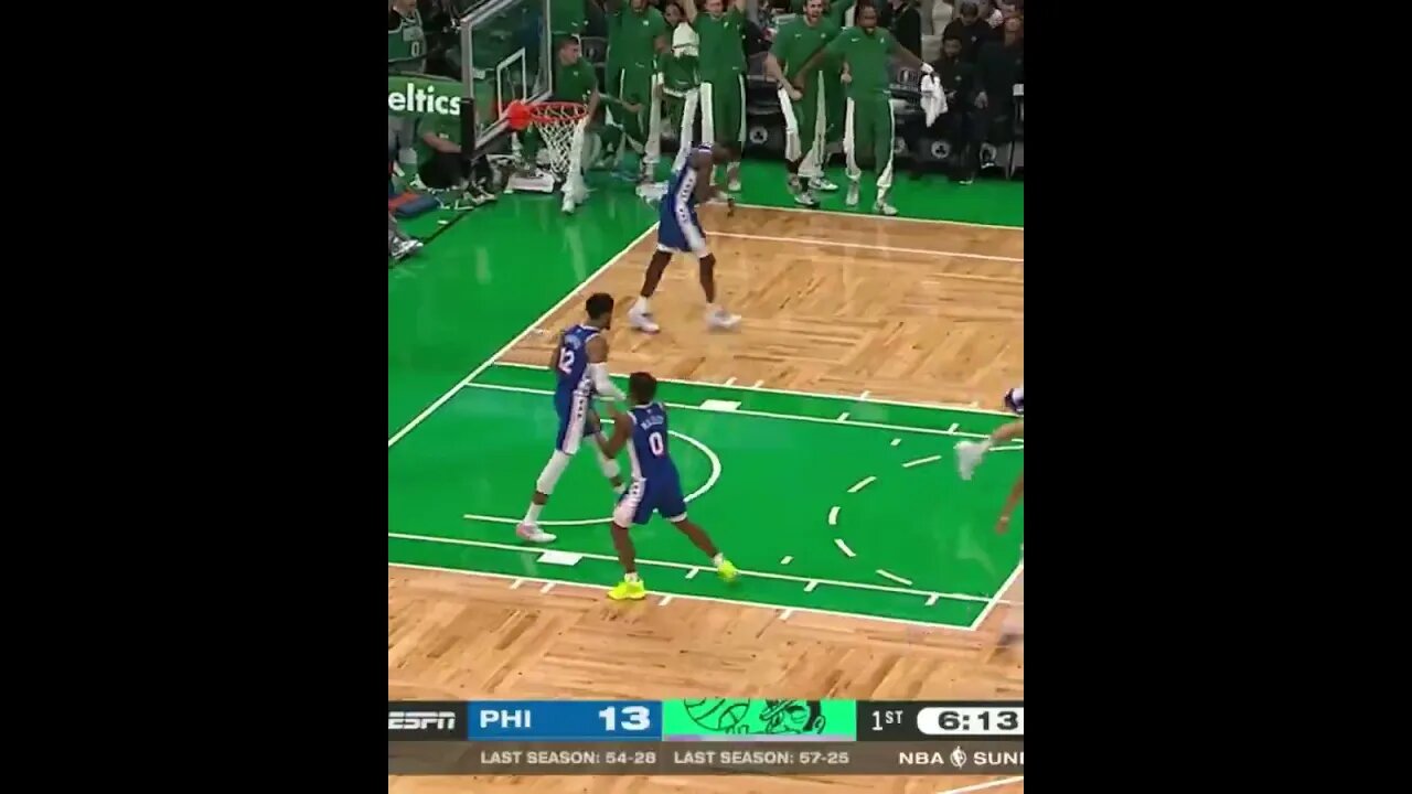 Porziņģis With A Poster | #bostonceltics vs #philadelphia76ers #nba #nbahighlights #porzingis