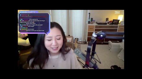 Leslie Reacts to Peter's Compliments